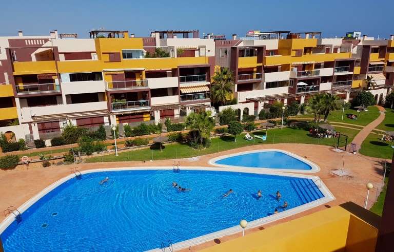 Апартаменты с видом на море в жилом комплексе El Bosque на Ориуэла Коста/Orihuela Costa — фото жилья