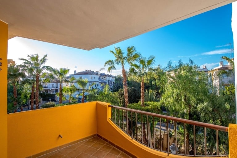 Apartment in Punta Prima, Orihuela — photo 5