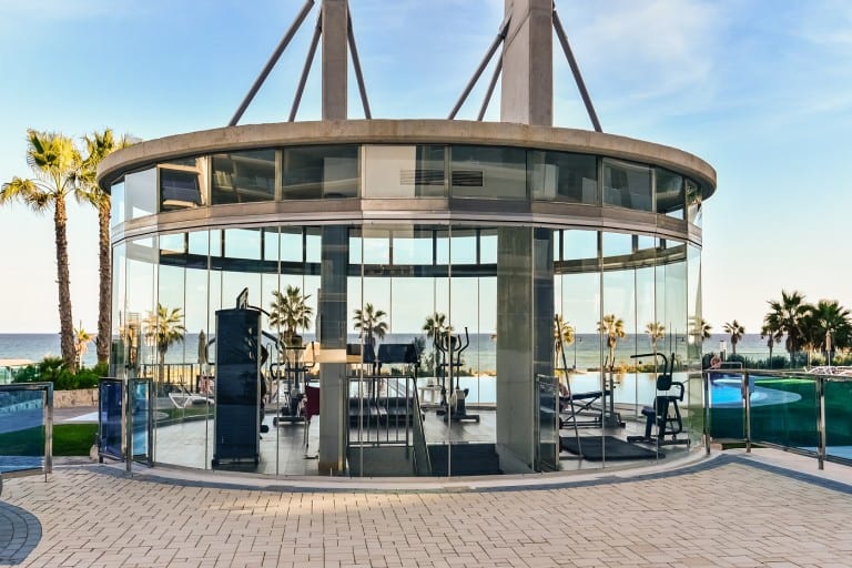 Апартаменты на первой линии в комплексе Sea Senses в Пунта Приме (Orihuela Costa) — фото 3