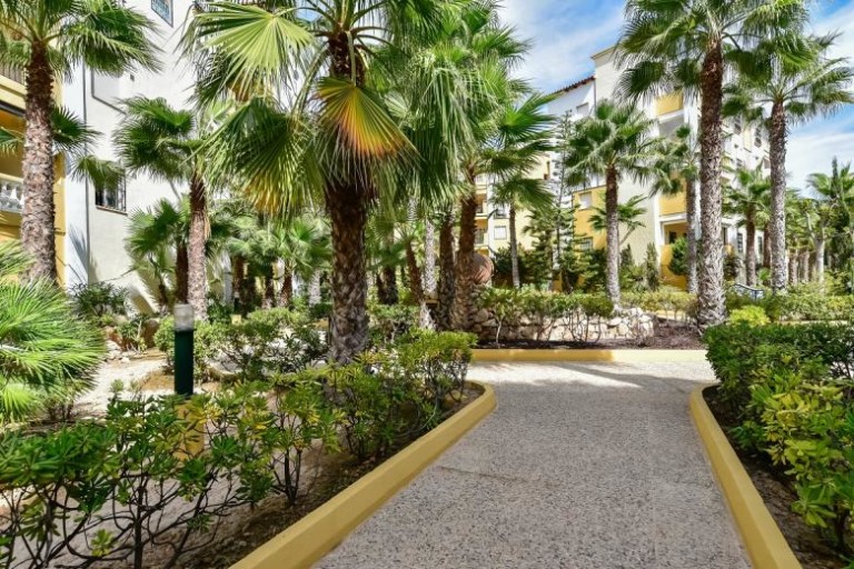 Апартаменты в урбанизации Aldea del Mar (Торревьеха, Коста Бланка)