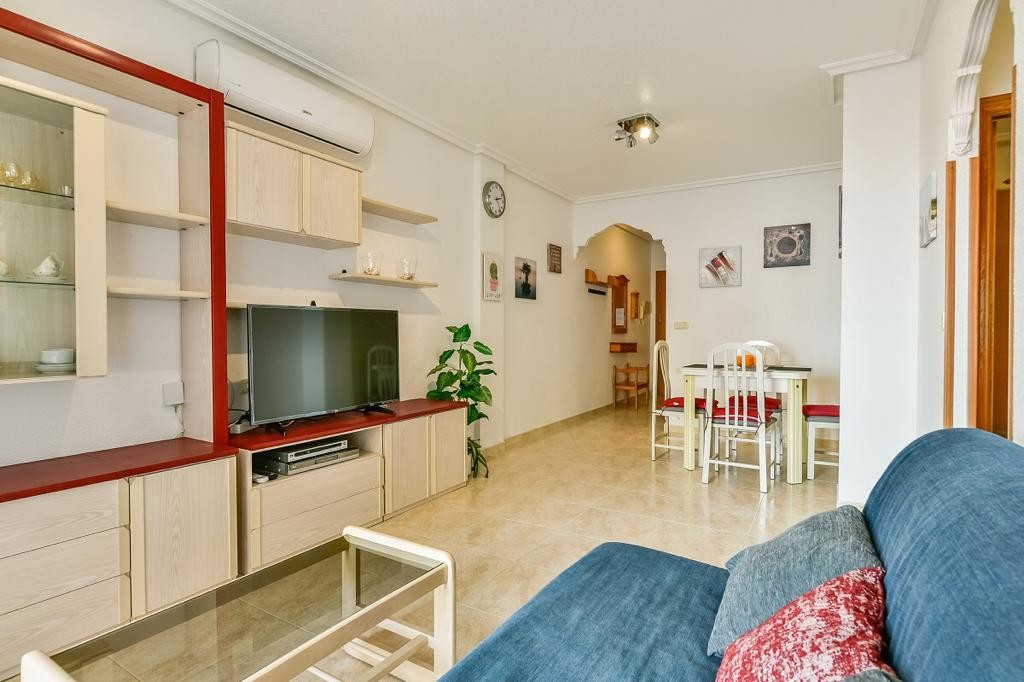 2-bedroom apartment in Playa del Cura, Torrevieja — photo 1